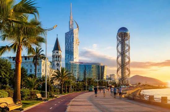 Seaside Boulevard & beach — Batumi