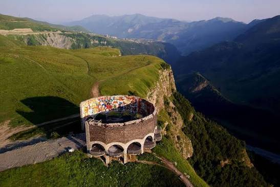 Russia–Georgia Friendship Monument — Kazbegi
