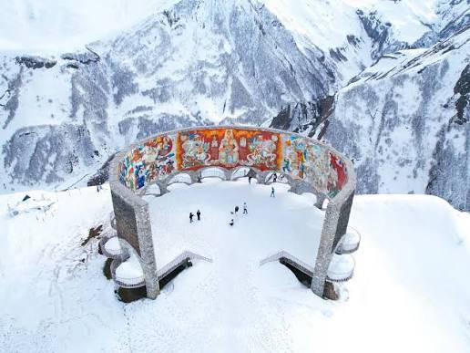 Russia–Georgia Friendship Monument — Kazbegi